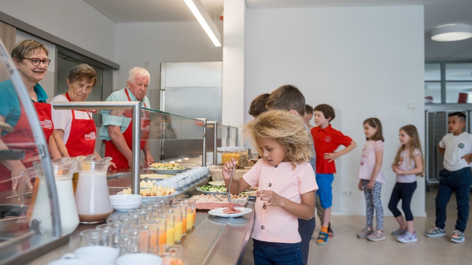 Hier bekommen Bremerhavener Schüler bald kostenloses Frühstück buten