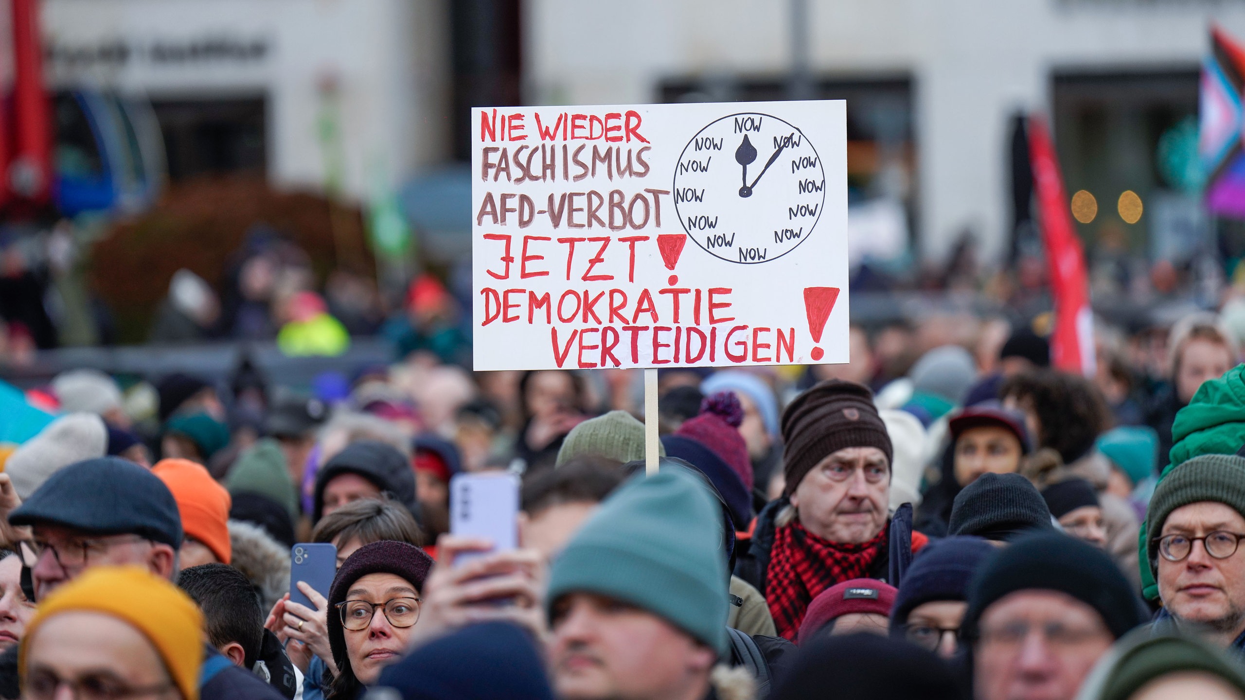 Demos Gegen Rechtsextremismus Auch In Bremen Und Umzu Buten Un Binnen