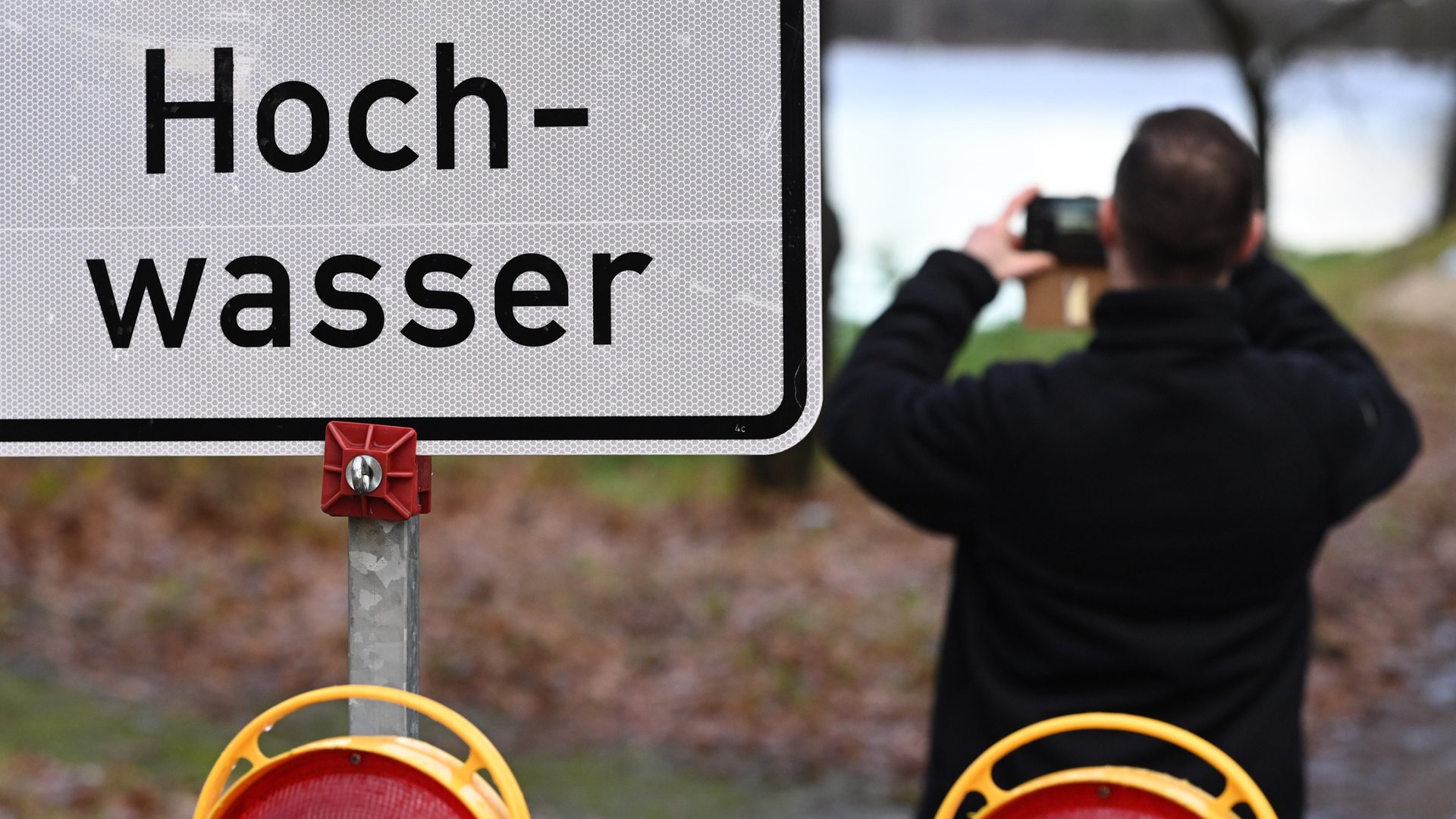 Hochwasser Ticker Zum Nachlesen Warnung Vor Mehr Regen Nach Neujahr