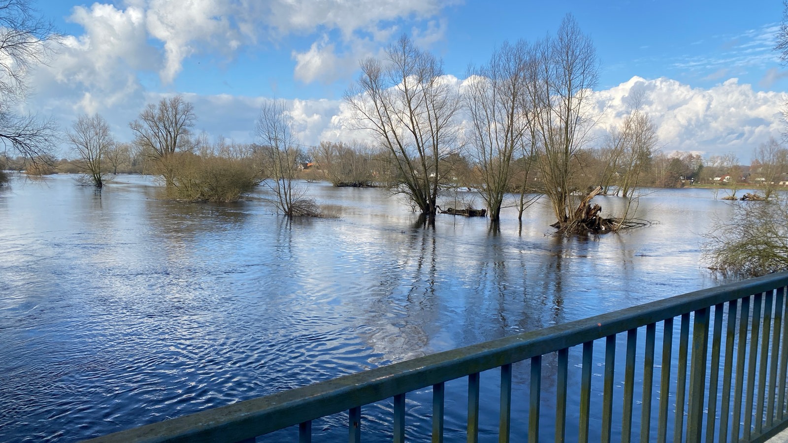 Hochwasser Lage In Bremen Und Lilienthal Beherrschbar Buten Un Binnen