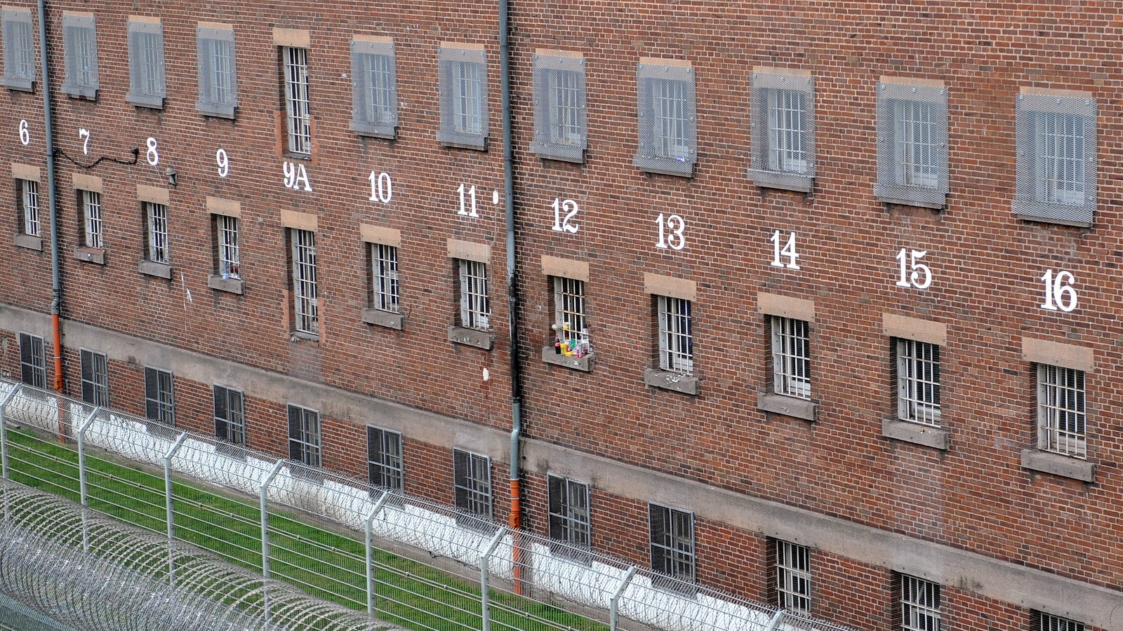 Sanierung von Bremer Gefängnis wird 10 Millionen Euro teurer buten un