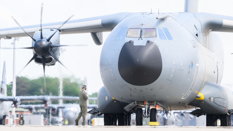 Nato Manöver Air Defender Bremer Flughafen rechnet mit Verspätungen