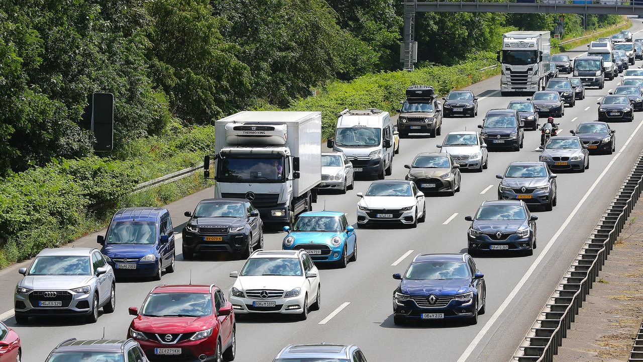 ADAC warnt vor Stau Heute Höhepunkt des Oster Verkehrs buten un binnen