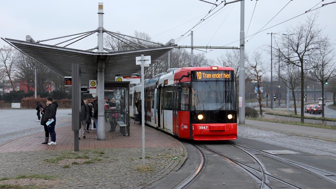 Jugendliche klauen leerstehende Straßenbahn in Bremen