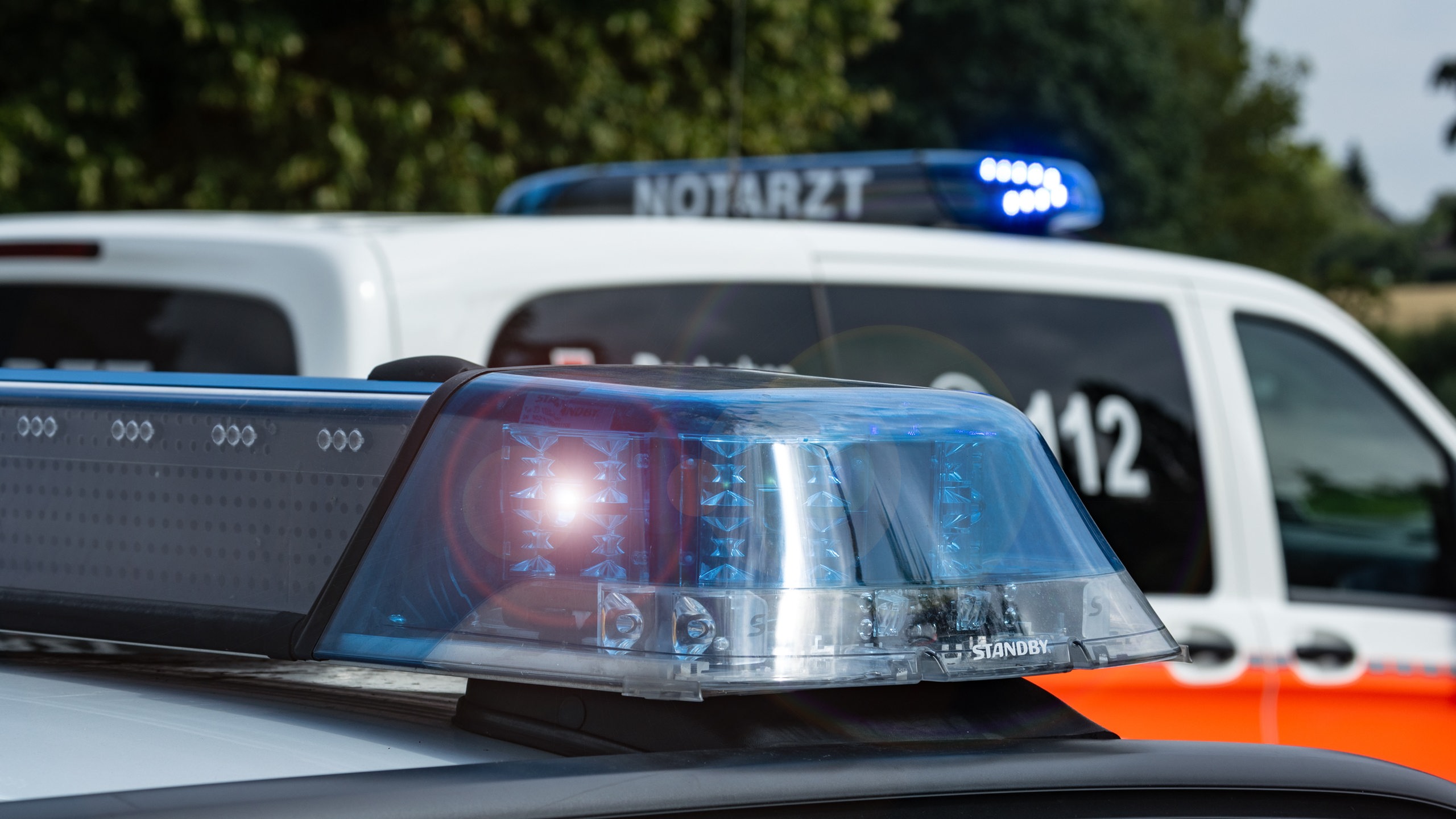 20-Jähriger Durch Messerstiche In Bremen Lebensgefährlich Verletzt ...