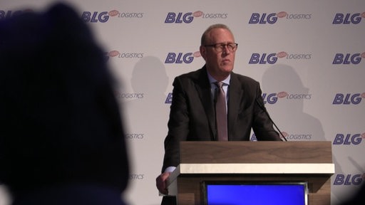 Frank Dreeke, Geschäftsführer von BLG Logistics, während einer Rede auf einer Hauptversammlung.
