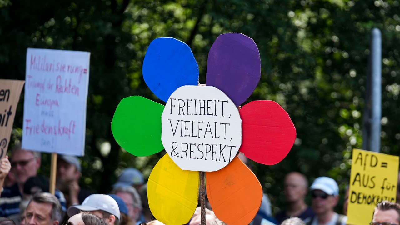 50-Organisationen-laden-zur-Demo-gegen-Rechtsextremismus-in-Oldenburg