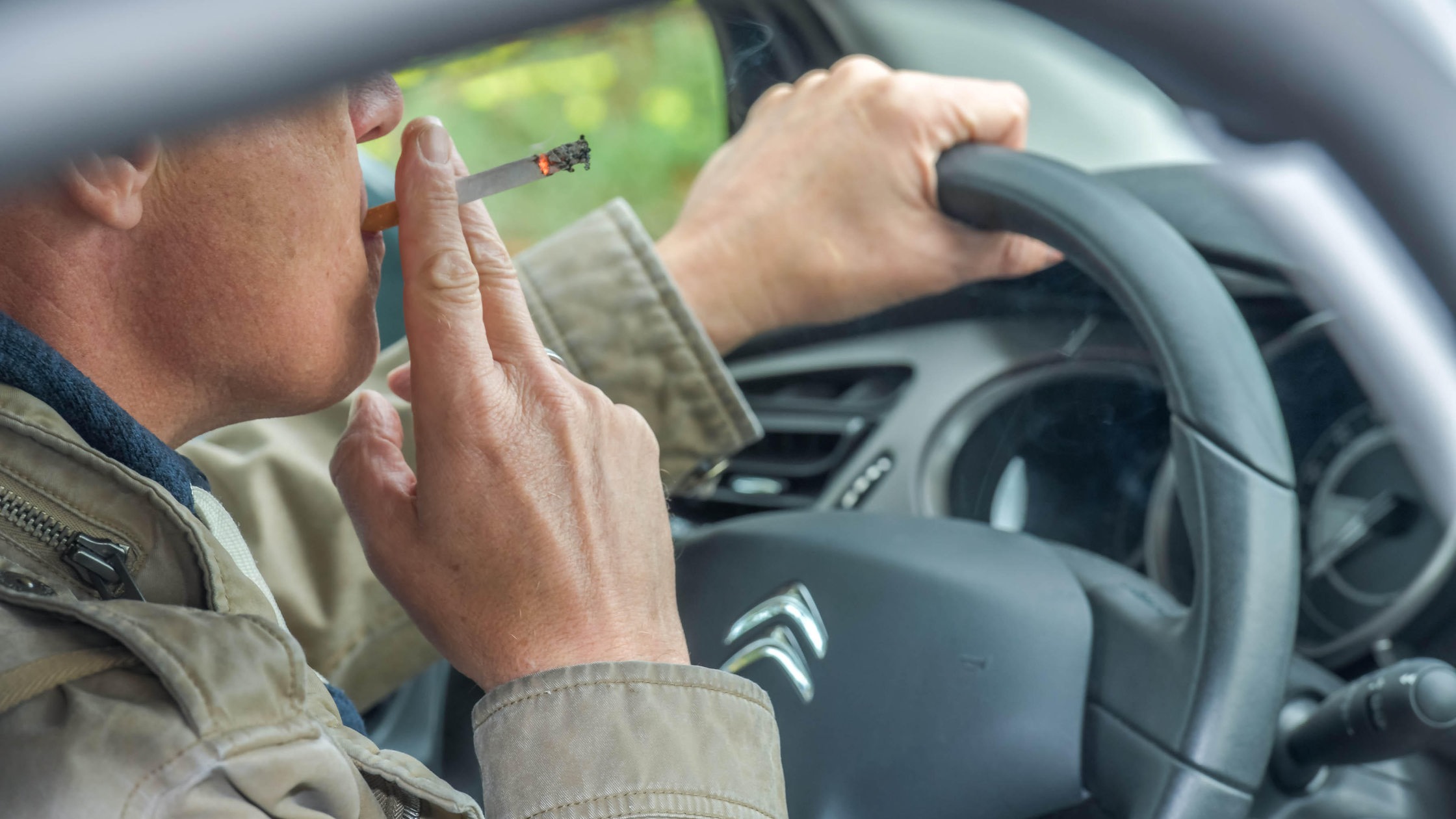 Lauterbach Will Rauchverbot Im Auto – Bremen Fordert Das Seit 4 Jahren ...