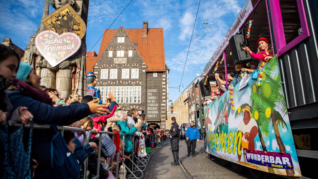 Freimarktsumzug zog durch Bremen buten un binnen