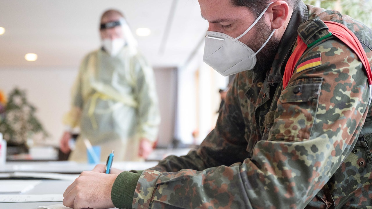 Bremerhaven uses soldiers as corona testers