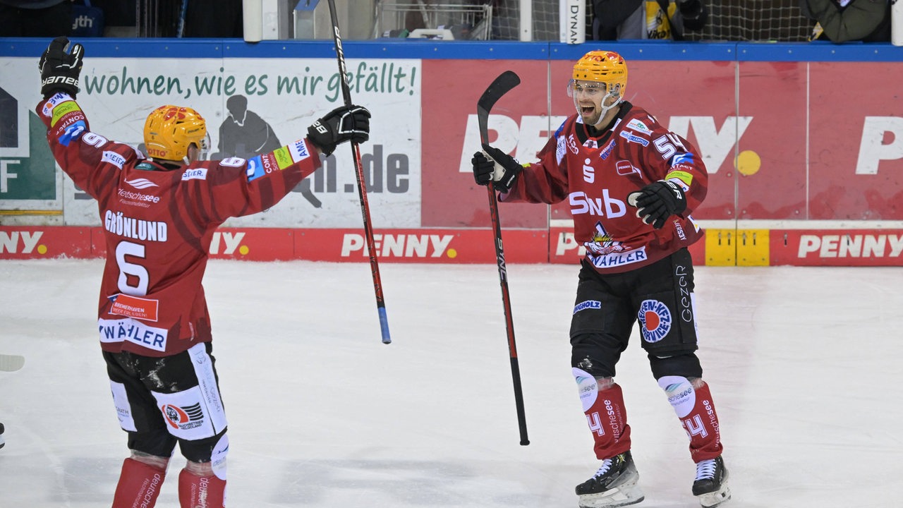 Eishockey-Euphorie – Bremerhaven Feiert Seine Furiosen Spitzenreiter ...