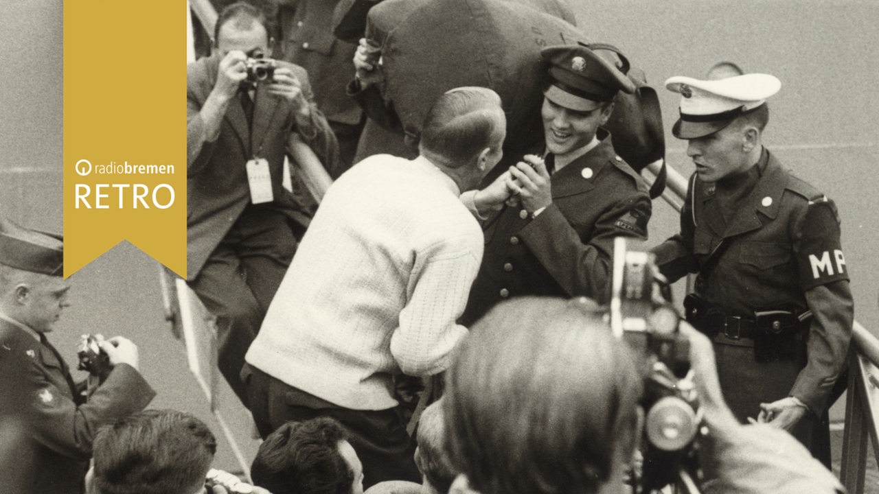 Elvis Presley kommt in Bremerhaven an (1958) - buten un binnen