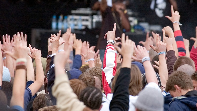 Fans bei einem Hiphop-Konzert