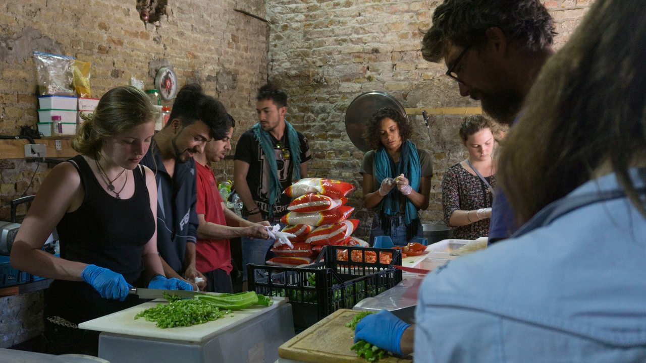 Wie Bremer An Der Italienisch Franzosischen Grenze Gefluchteten Helfen Buten Un Binnen