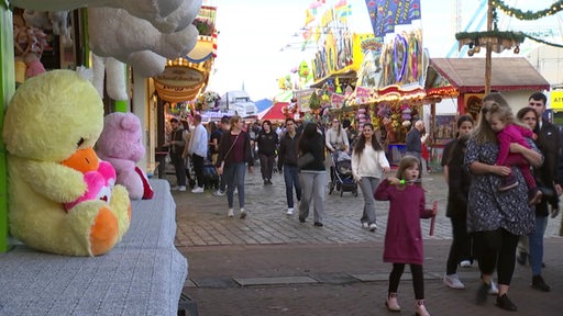 Stände und Läden auf dem Bremer Freimarkt.