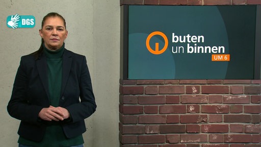 Gebärden Moderatorin Gunda Helmes im Studio von buten un binnen.