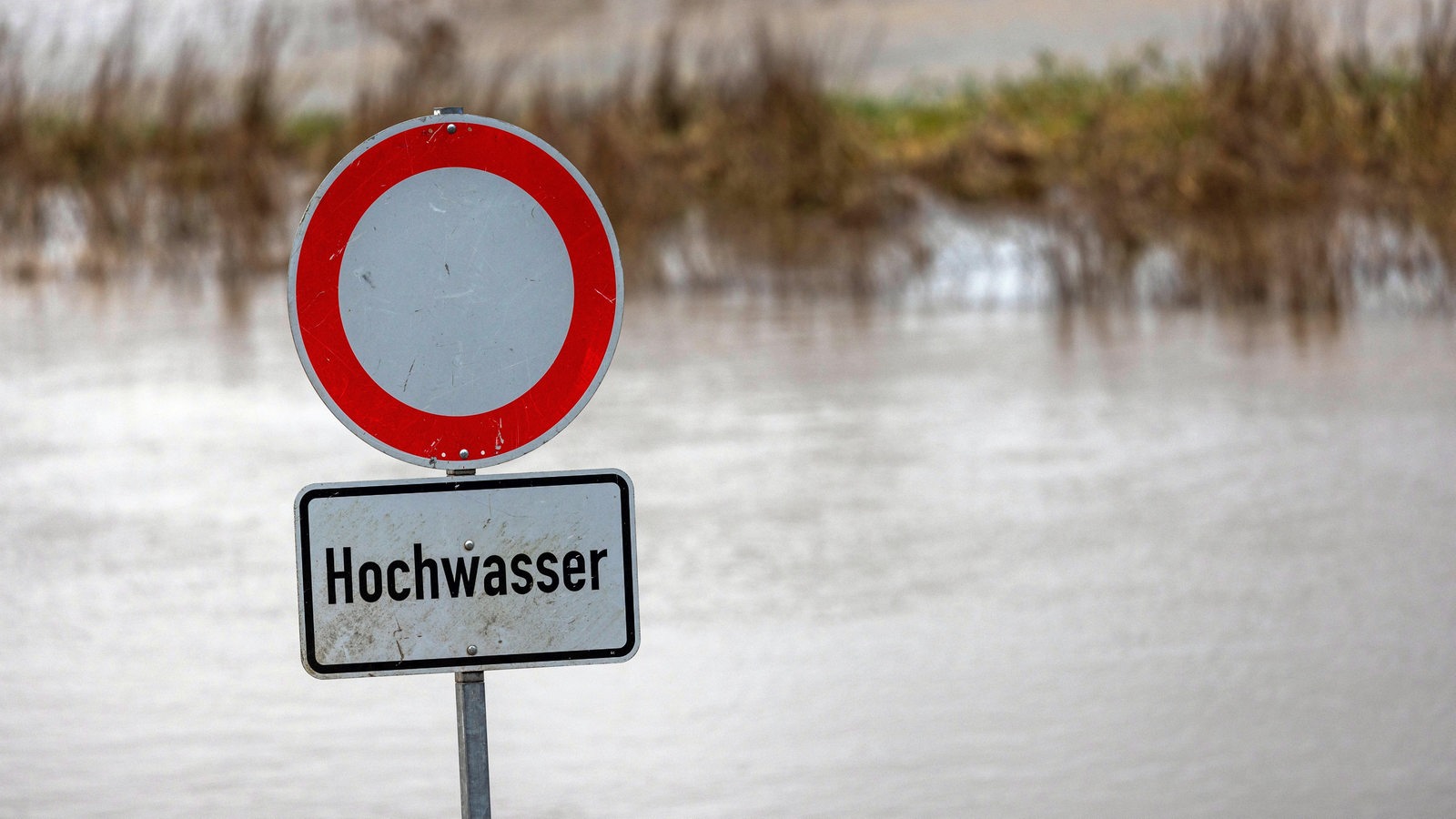 Hochwasser-Ticker Zum Nachlesen: Verden Geht Gegen Schaulustige Vor ...