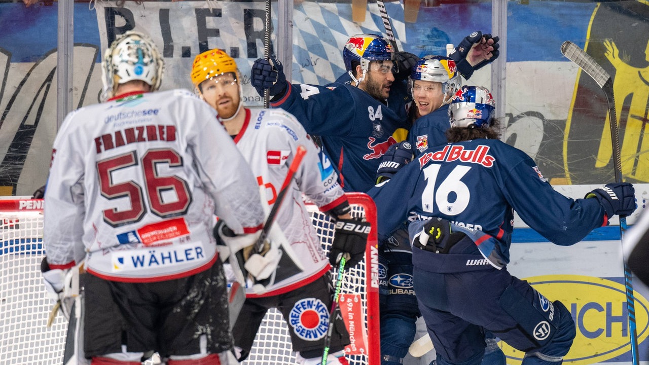 1:7-Klatsche In München: Pinguins Verlieren Spiel 3 Der Playoffs Klar ...