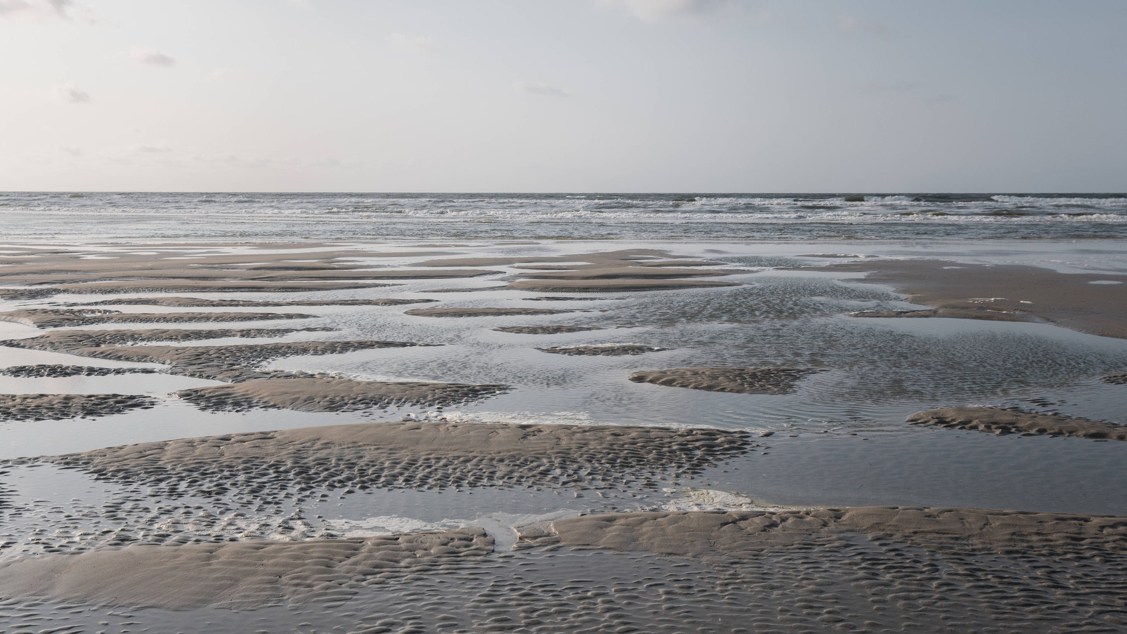 Wetter-Kapriole: Niedrigwasser an der Nordsee, Sturmflut an der Ostsee ...