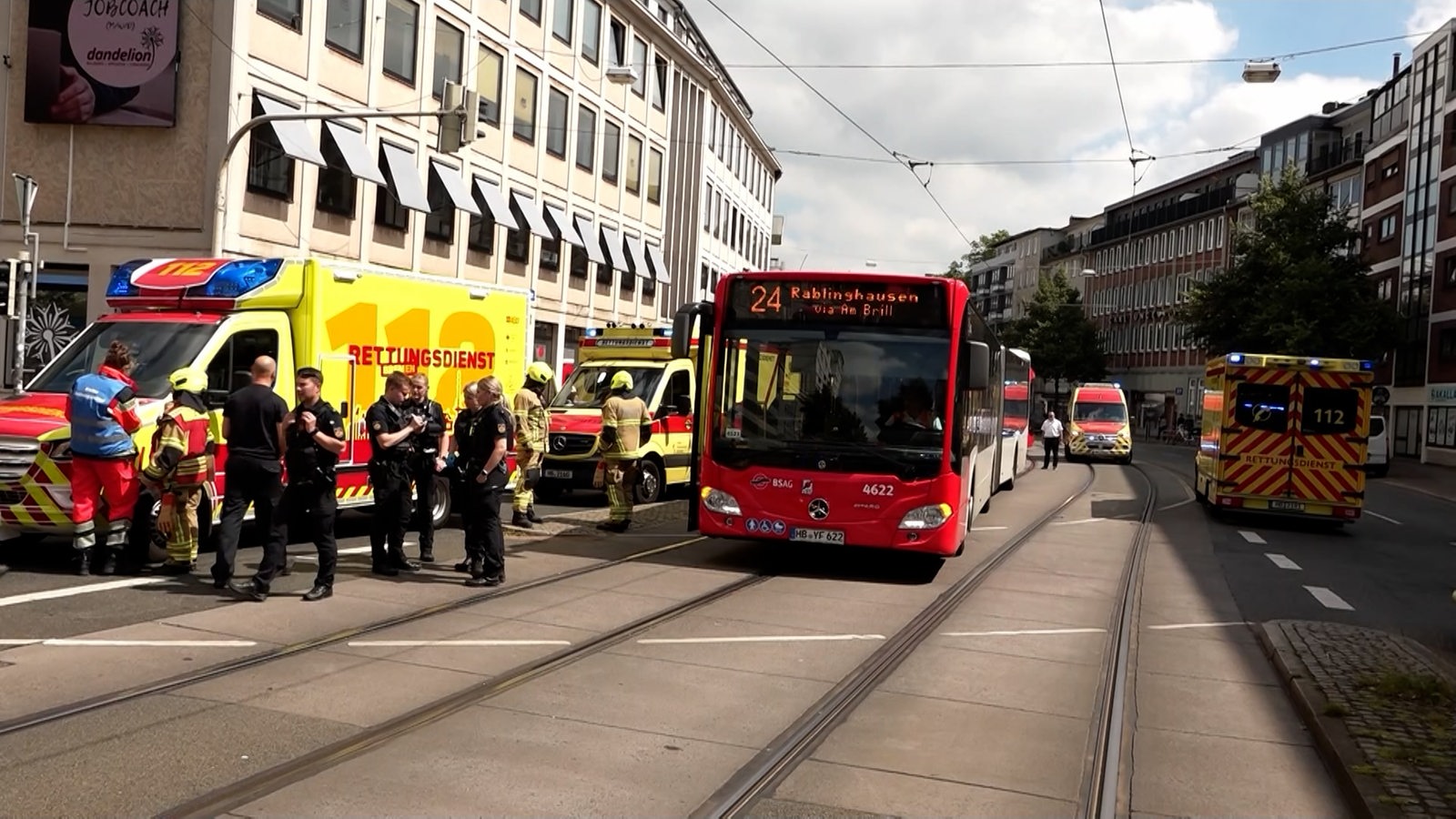 Mehrere Verletzte Bei Busunfall In Bremer Innenstadt - Buten Un Binnen