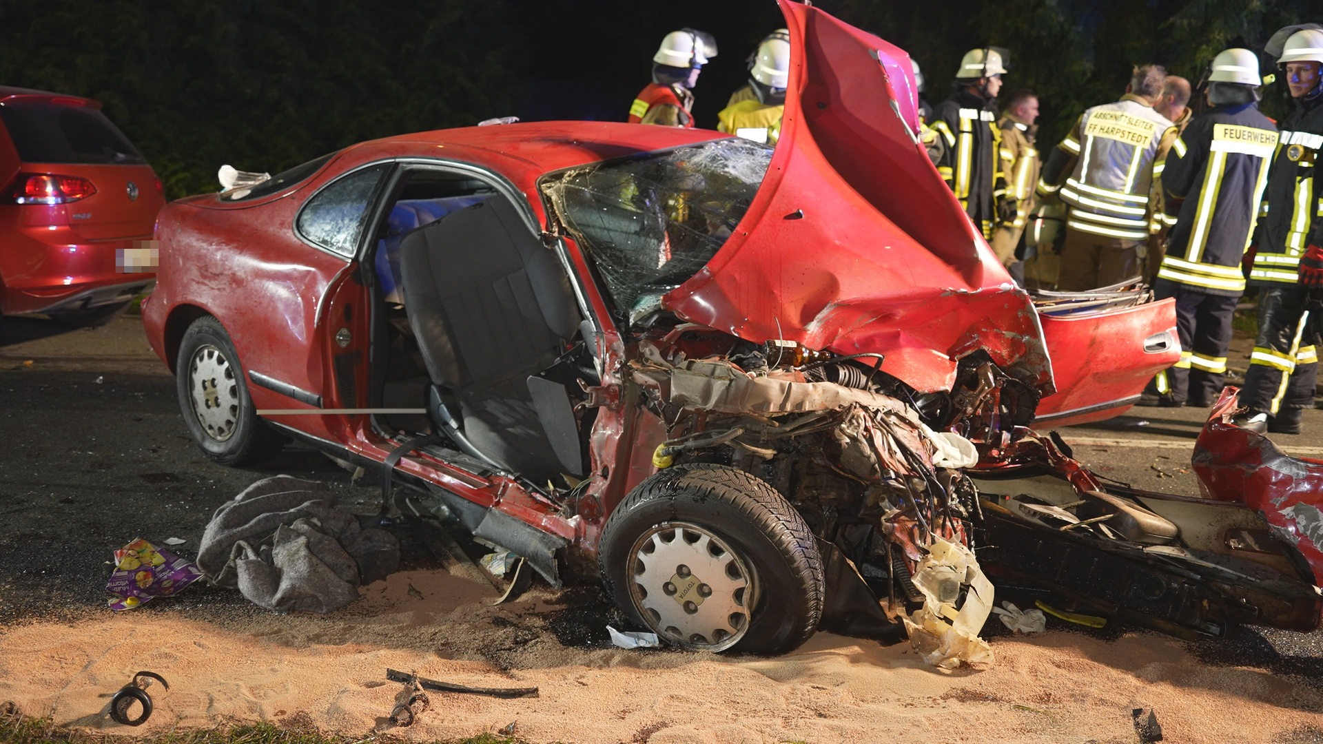 Zwei Tote Und Drei Verletzte Bei Schwerem Autounfall Bei Kirchseelte ...