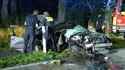 Tödlicher Unfall Nahe Bremen Bei Verfolgungsjagd Mit Polizei - Buten Un ...