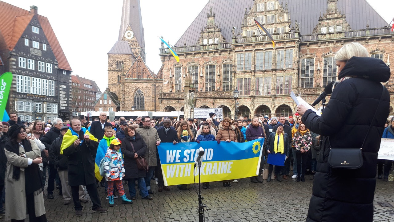 850 people protest on the Bremen market square against the Ukraine war