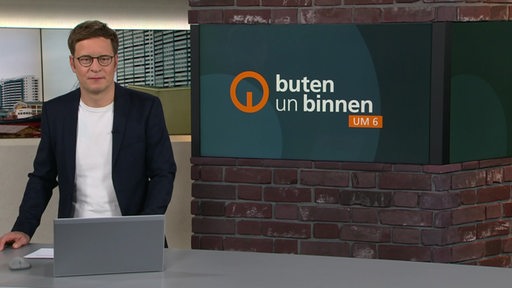 Felix Krömer im Studio von buten un binnen.