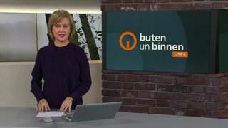 Moderatorin Kirsten Radermacher im Studio