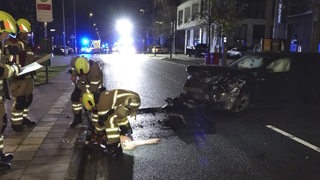 In der Bremer Überseestadt sind zwei Autos miteinander kollidiert. Sieben Menschen wurden verletzt.